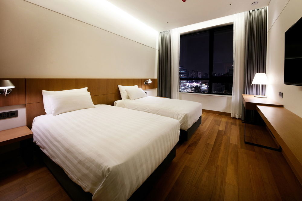 Standard Hotel Seoul Exterior photo
