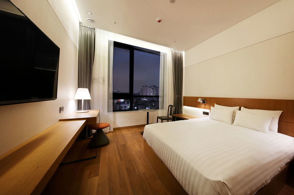 Standard Hotel Seoul Exterior photo