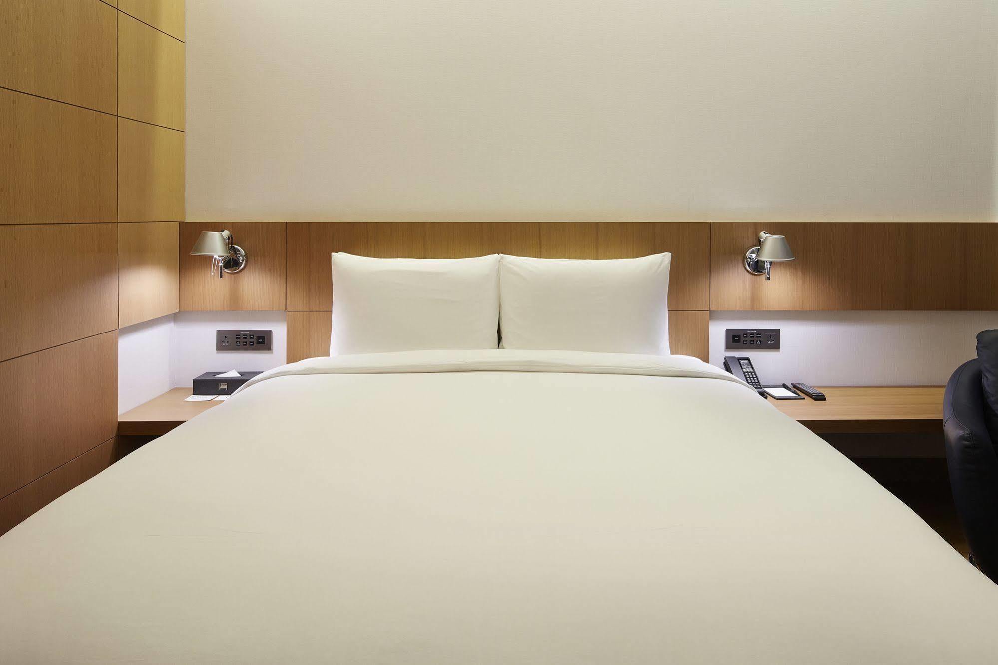Standard Hotel Seoul Exterior photo
