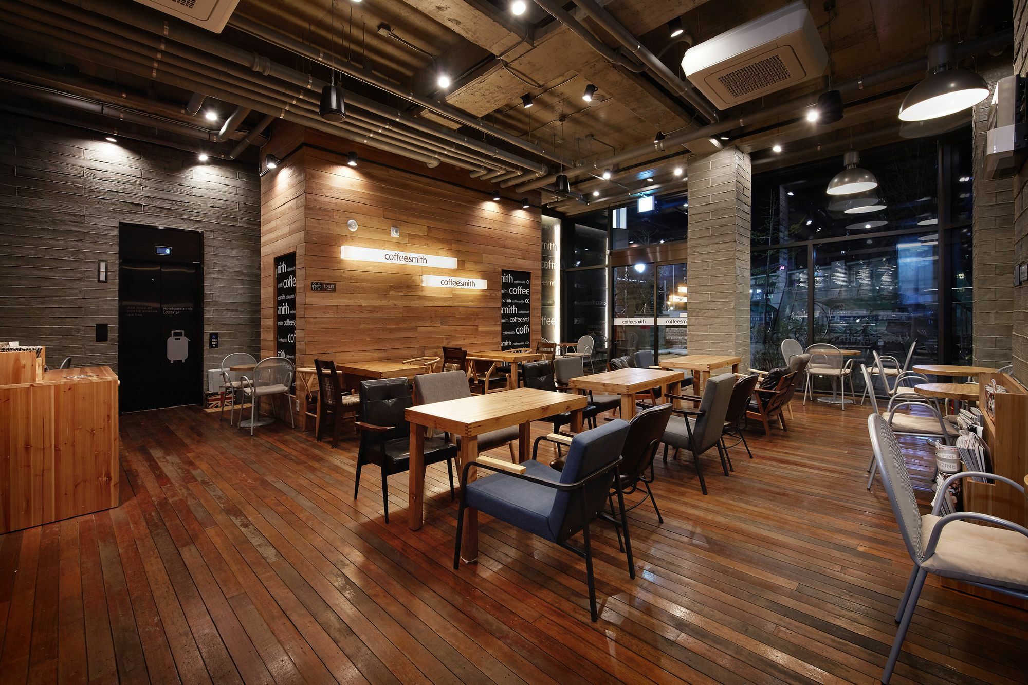 Standard Hotel Seoul Exterior photo
